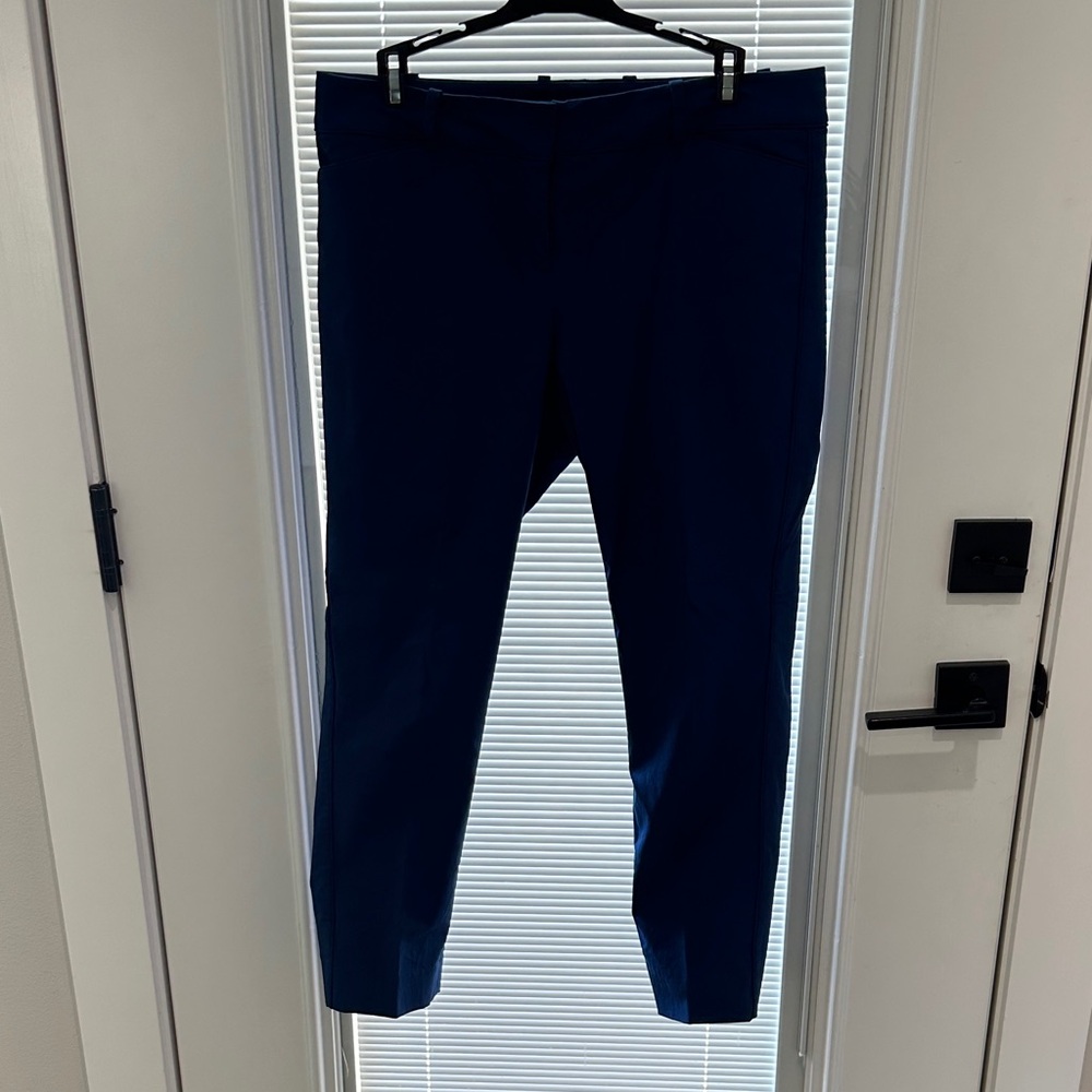 The Limited Women’s Casual Pants‎